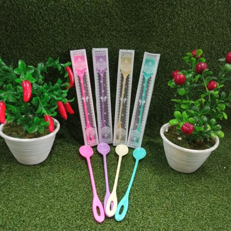 (isi 100pcs) Kotak Souvenir Mika Untuk Sendok Sirup/jus,Dll