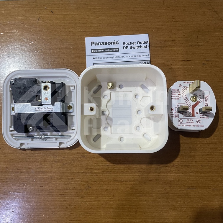 STOP KONTAK / COLOKAN / SAKLAR LISTRIK AC KAKI 3 OUTBOW - PANASONIC