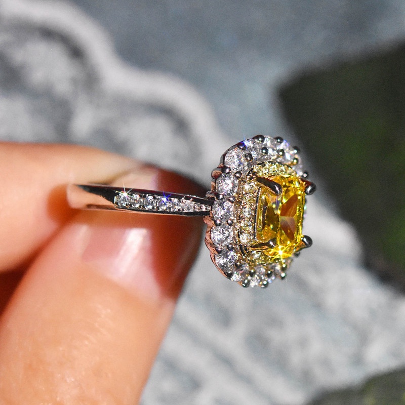 Cincin Wanita Model Terbuka Hias Kristal / Berlian Warna Kuning Gaya Mewah Untuk Pertunangan / Banquet