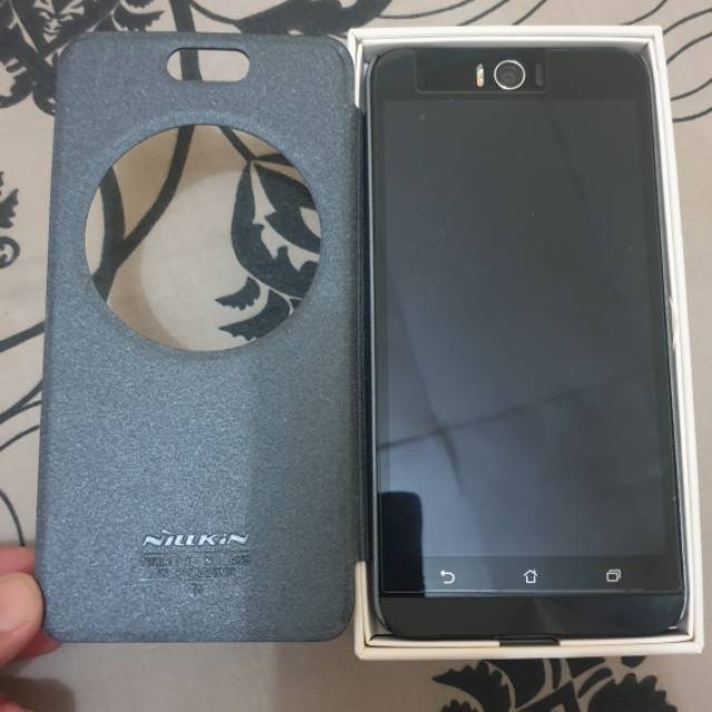 Asus Zenfone Selfie Second