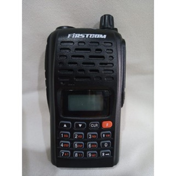 HT FIRSTCOM FC 25 5 Watt Radio Komunikas Garansi 1 tahun