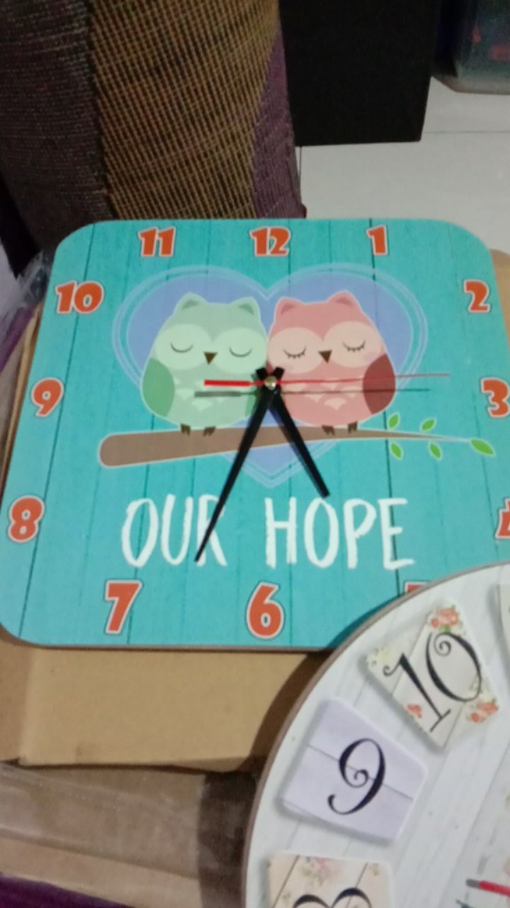 K4 Jam Dinding Karakter Cute Couple Unik Motif Karakter Owl Burung Hantu Ukuran 25cm