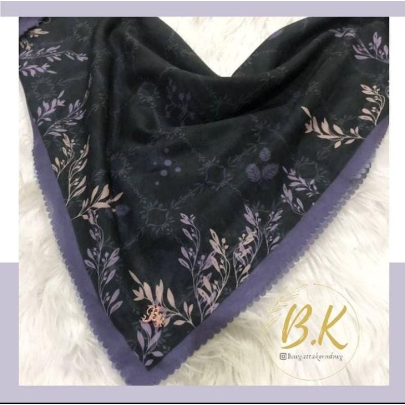kerudung segiempat bungatta motif print