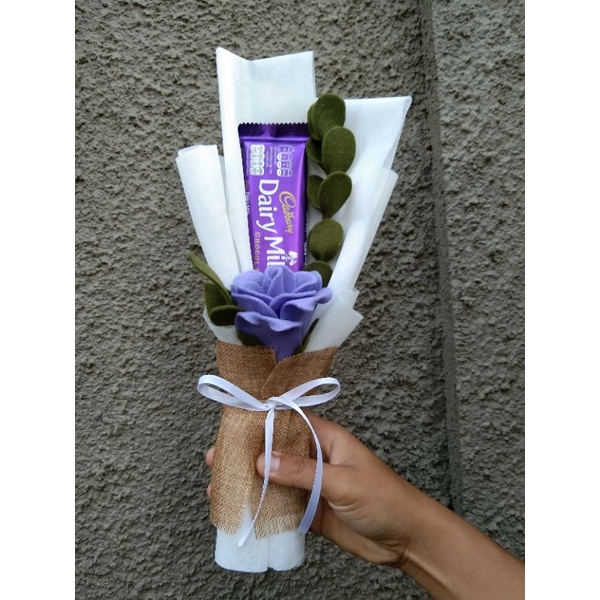 

Mini Buket Dairy Milk- Variasi putih