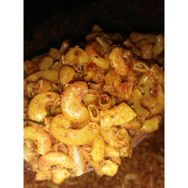 

DEPUTRA Makroni pedas jeruk 1 kg