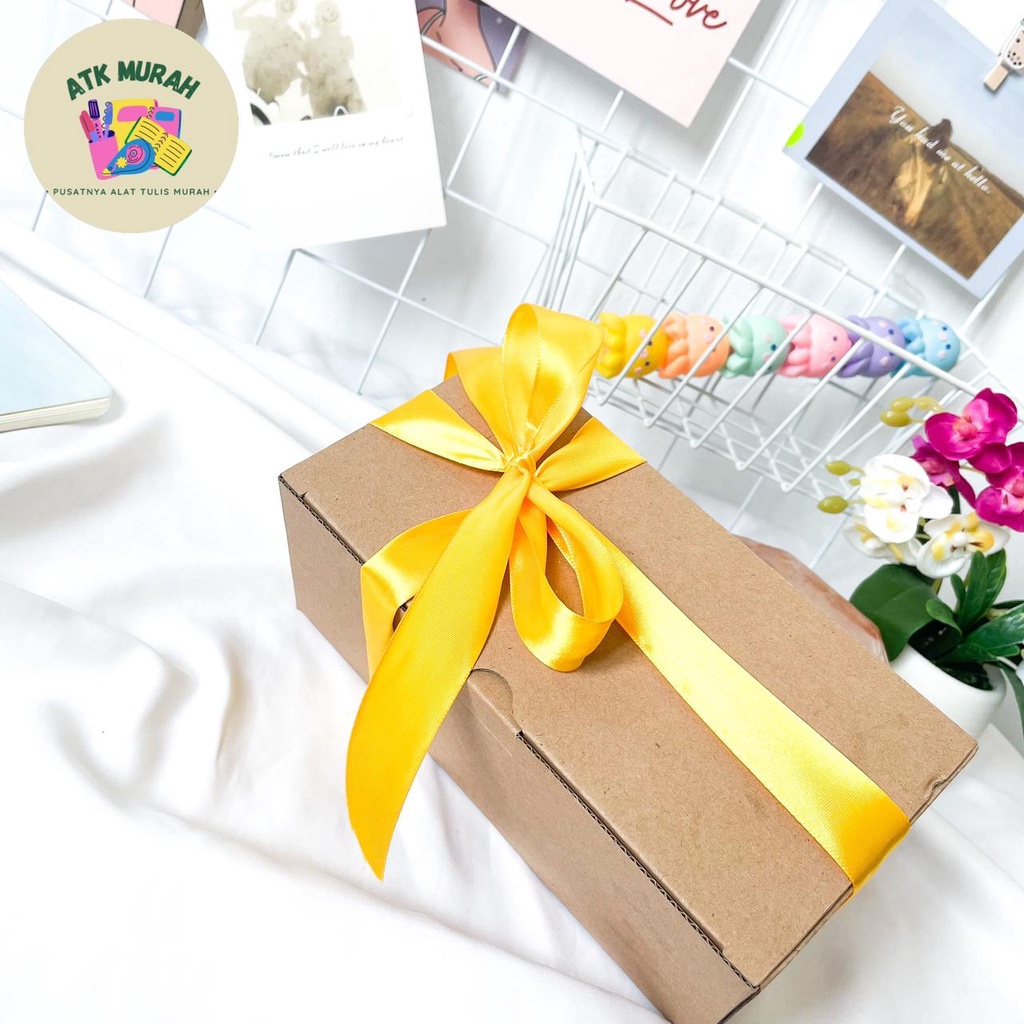 

Box Kejutan Pulpen isi 20 pcs Hadiah kejutan Hampers dengan Box dan Pita pena bolpen random murah meriah COD