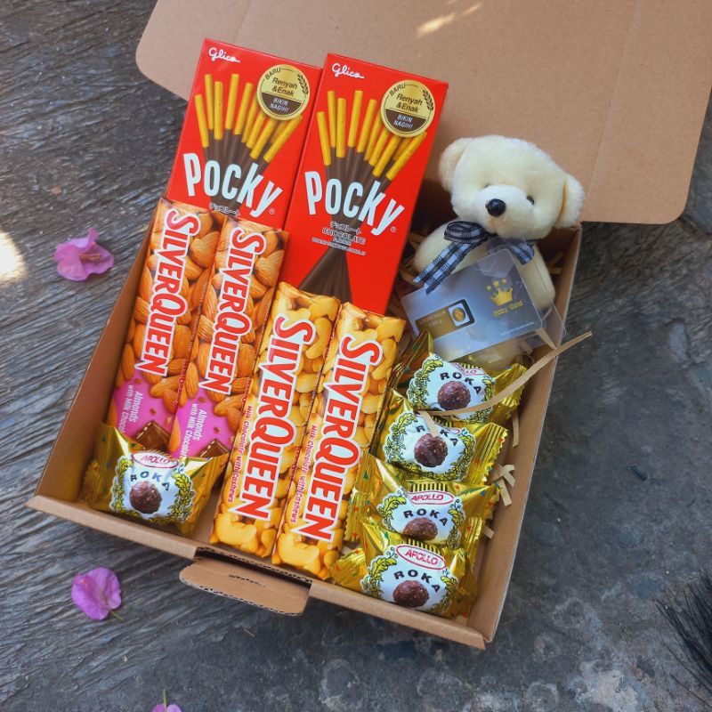 HAMPERS COKLAT POCKY BONEKA ROKA hampers valentine, hampers boneka hampers snack wisuda birthday