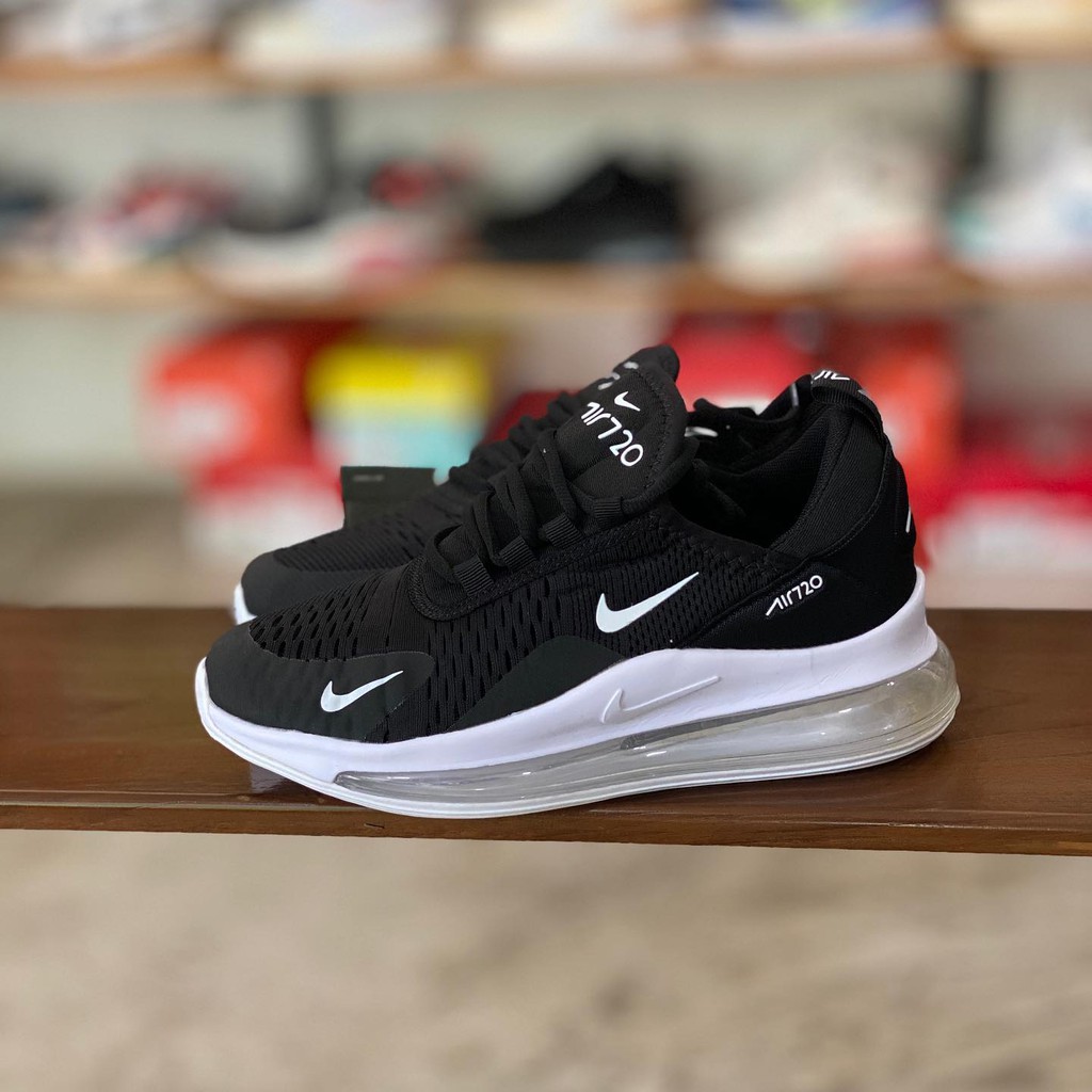 NIKE AIRMAX 720 BLACK WHITE