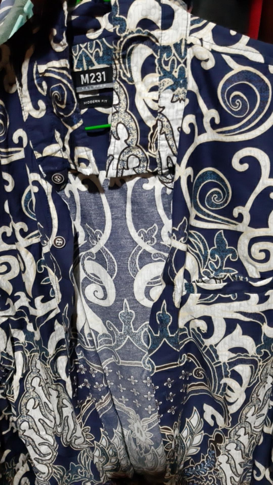 M231 Kemeja Pria Batik Panjang Navy 1590b