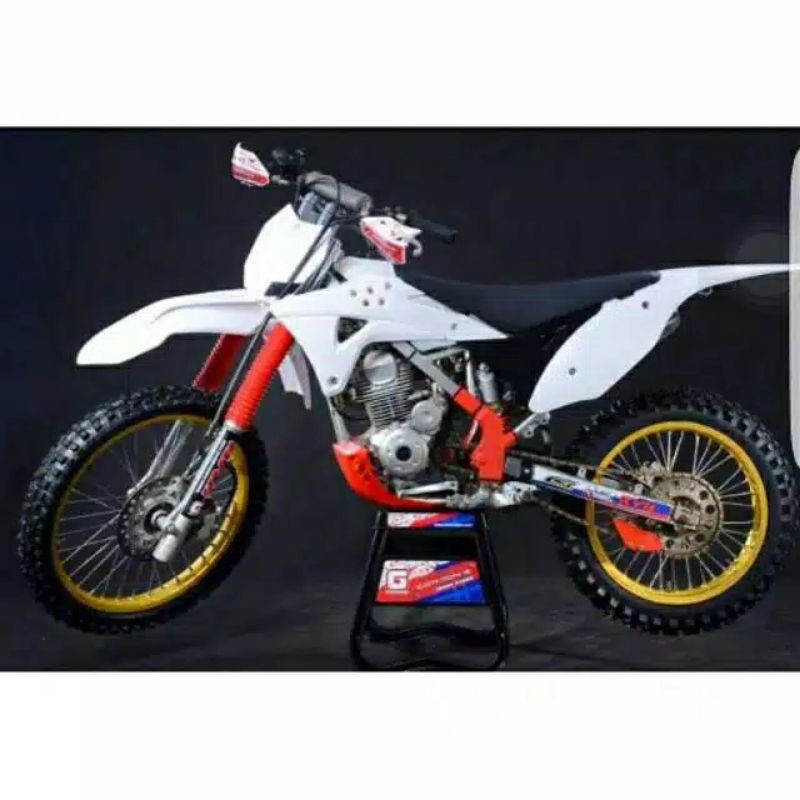 BODY SET GORDON PUTIH FULL KLX DTRACKER 150