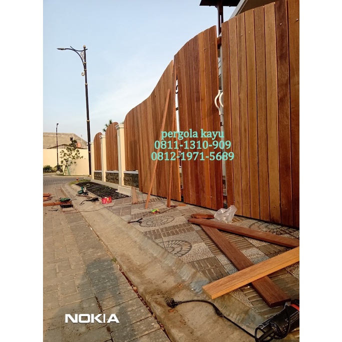 pasang kayu untuk pagar dan lantai kayu