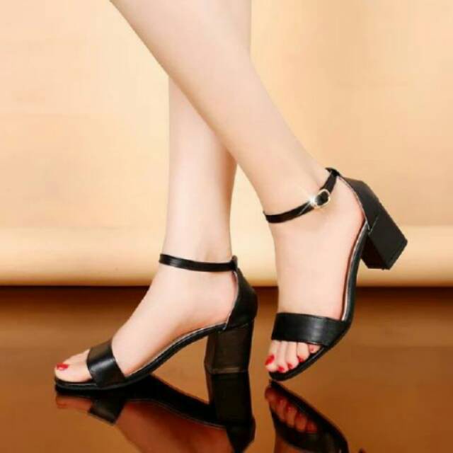 GUDANG HIGH HEELS HAK TAHU DHL HITAM