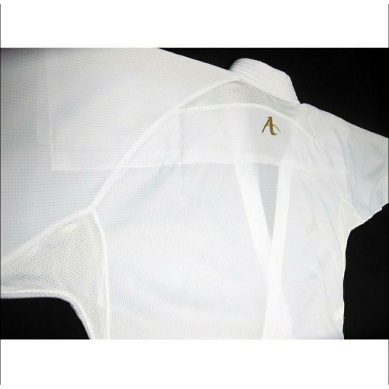 BAJU KARATE ARAWAZA ONYX AIR GOLD SERIES WKF APROVED