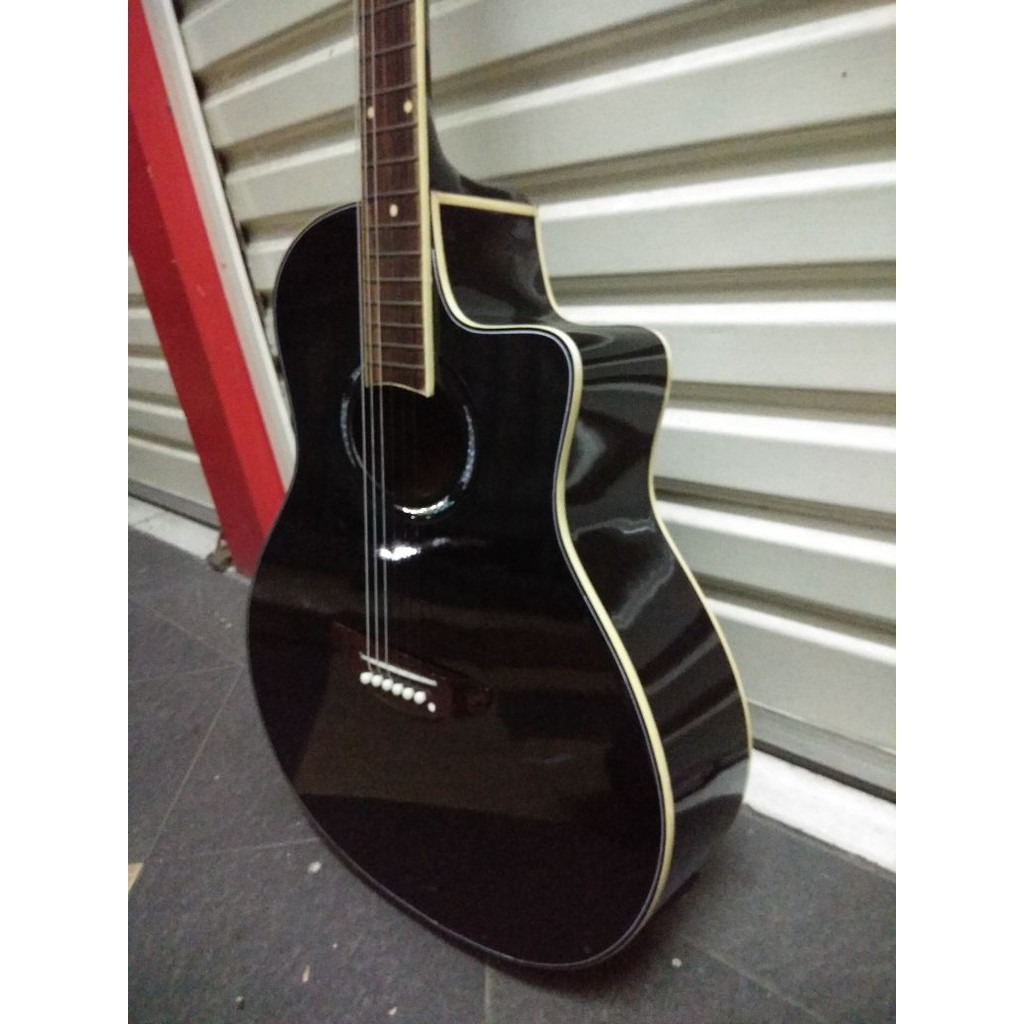 Gitar Akustik Merk Yamaha Tipe Apx500 Warna Hitam Equalizer EQ TUNERJakarta Murah