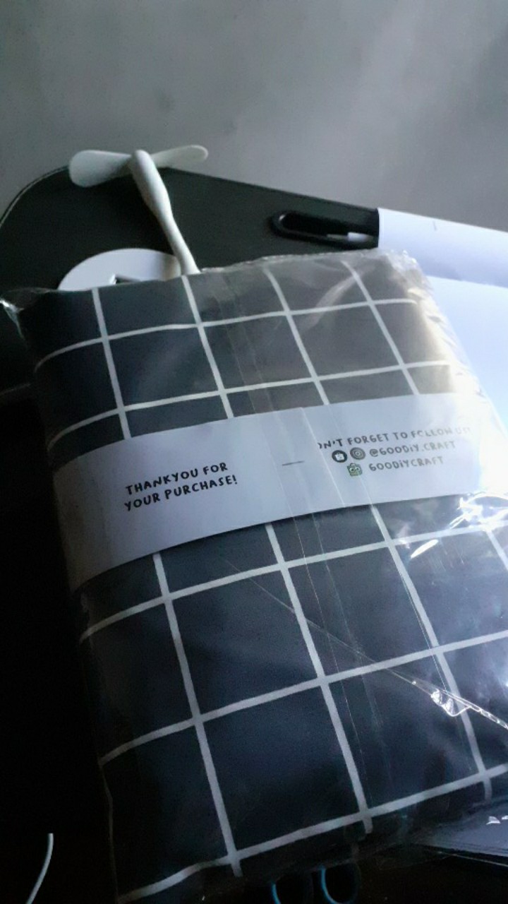 Sprei Estetik Minimalis Terbaik No 1 Di Shopee Motif Kotak Kotak  Abuhitam / Grid Grey Size 90 - 180