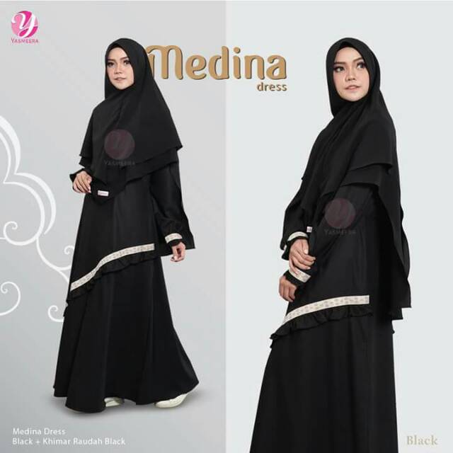 Gamis hitam Yasmeera