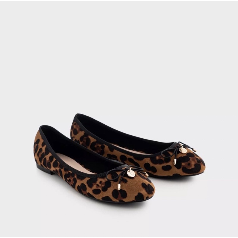 URBAN & CO ESSENTIALS FLATSHOES BELVIA