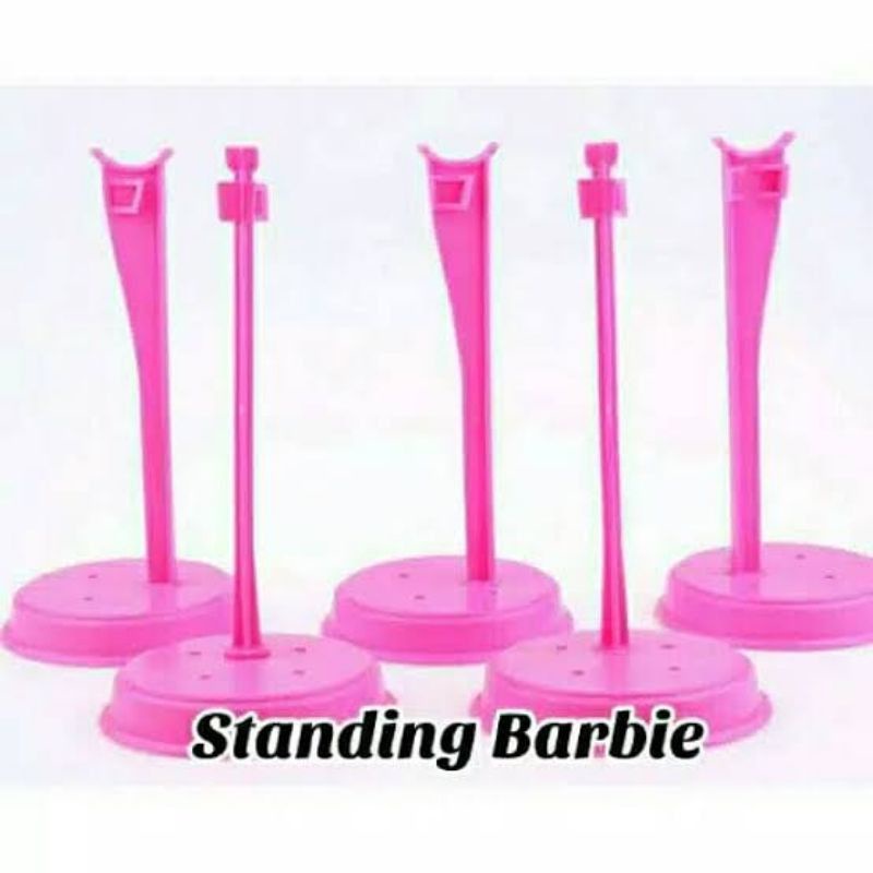 standing boneka barbie