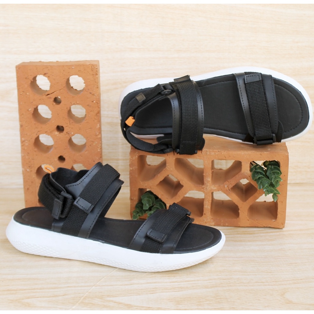 Sepatu Sandal Outdoor Mountain BD 04 Original / Premium Korea Terbaru-M1 - Hitam