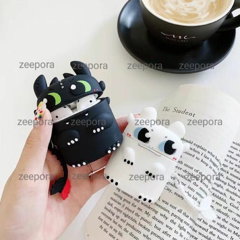 AIRPODS CASE 1 2 pro softcase marvel baymax disney starwars starwars ironman batman superman naga white