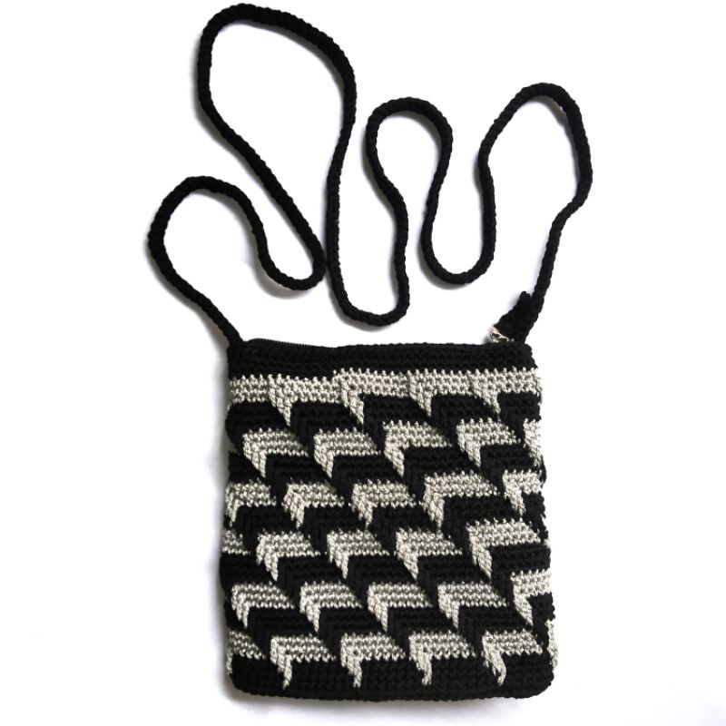 (BISA REQUEST WARNA) TAS SELEMPANG KECIL UNIK MOTIF ZIG ZAG
