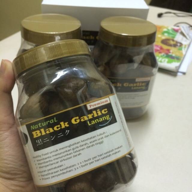 

NATURAL BLACK GARLIC BAWANG PUTIH LANANG UKURAN BESAR