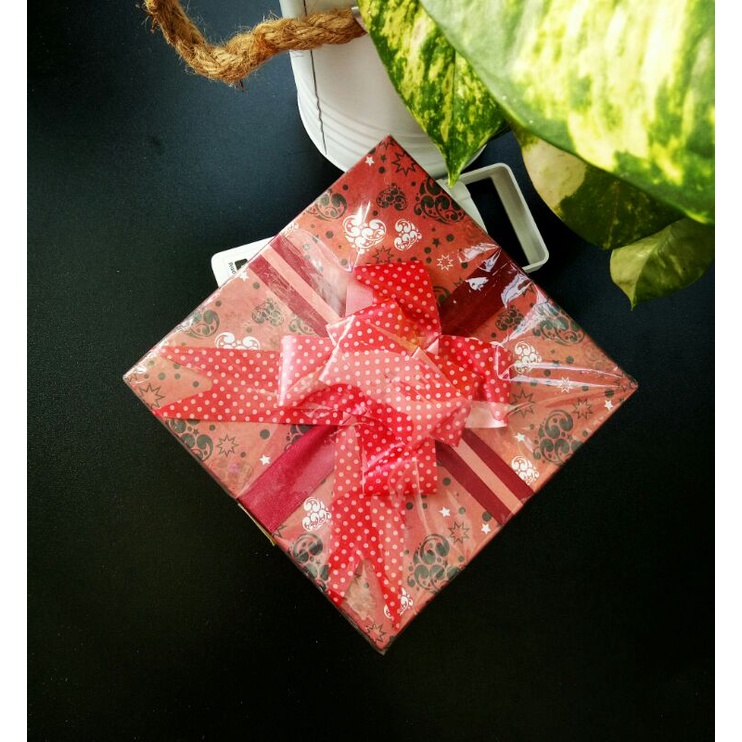 

Kotak Kado - Gift Box 15x15x5cm