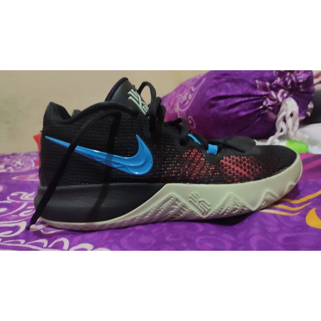 sepatu_nike_kyrie_flytrap_blue_hero_original_AJ1935_aa