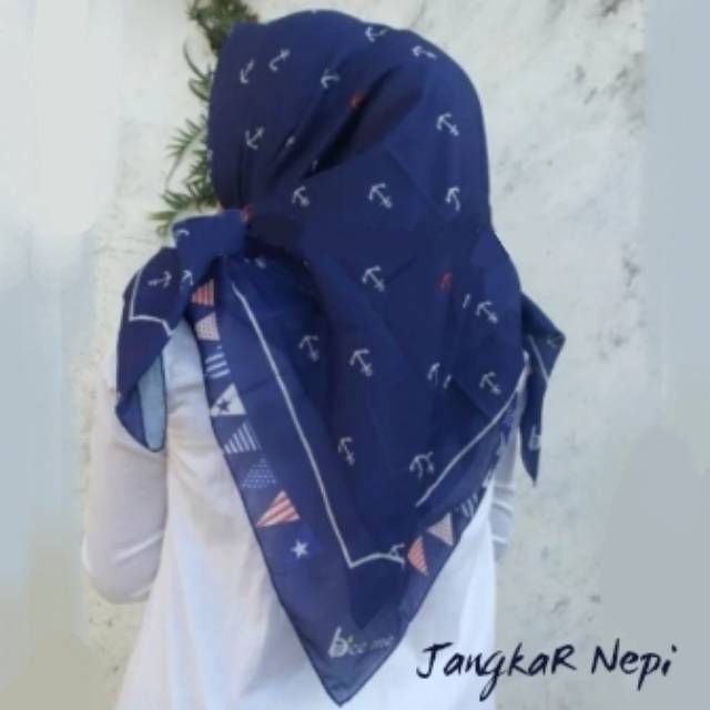 Hijab segi empat Deenay kw motif jangkar