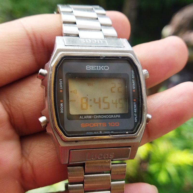 Seiko SQ Sports 100 Digital Vintage
