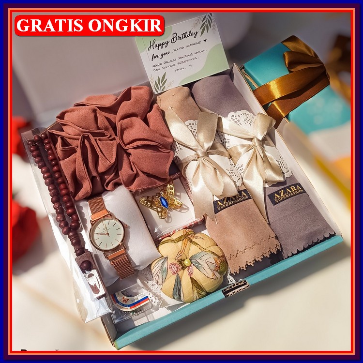 

Medina/Hampers Lebaran/Hampers Idul Fitri/Hampers Ramadhan/Mug Lebaran(1 Mug, 1 Cookies, 1 Sajadah D Hampers Hijab Gift Box Premium Ulang Tahun P