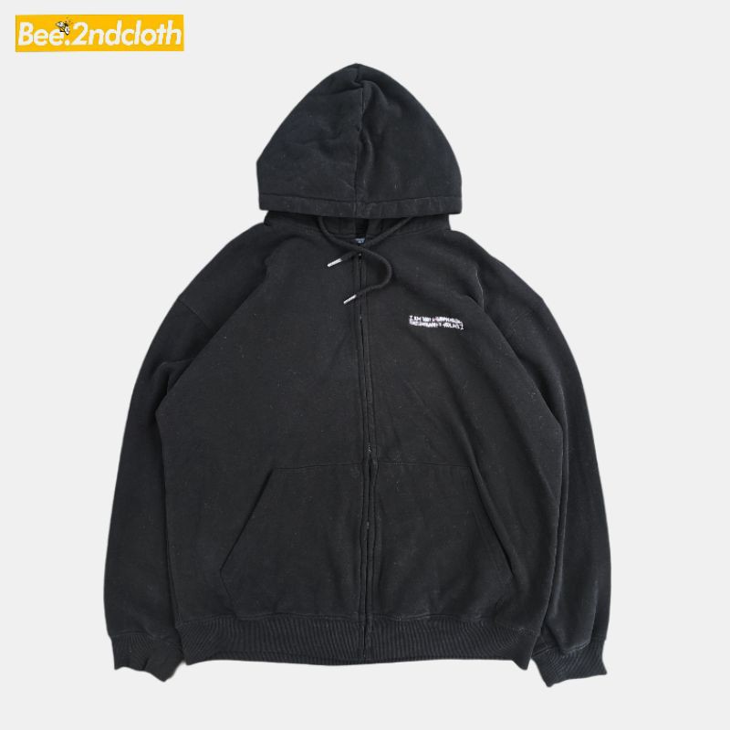 I'm Not A Human Being Black