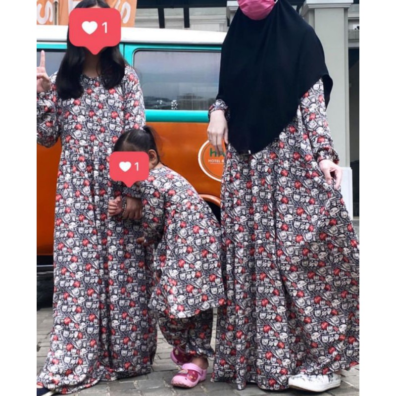 SARAH DRESS BASEBALL BLACK SIZE M BY ATELIER ANGELINA (MOTIF FEBRUARI)