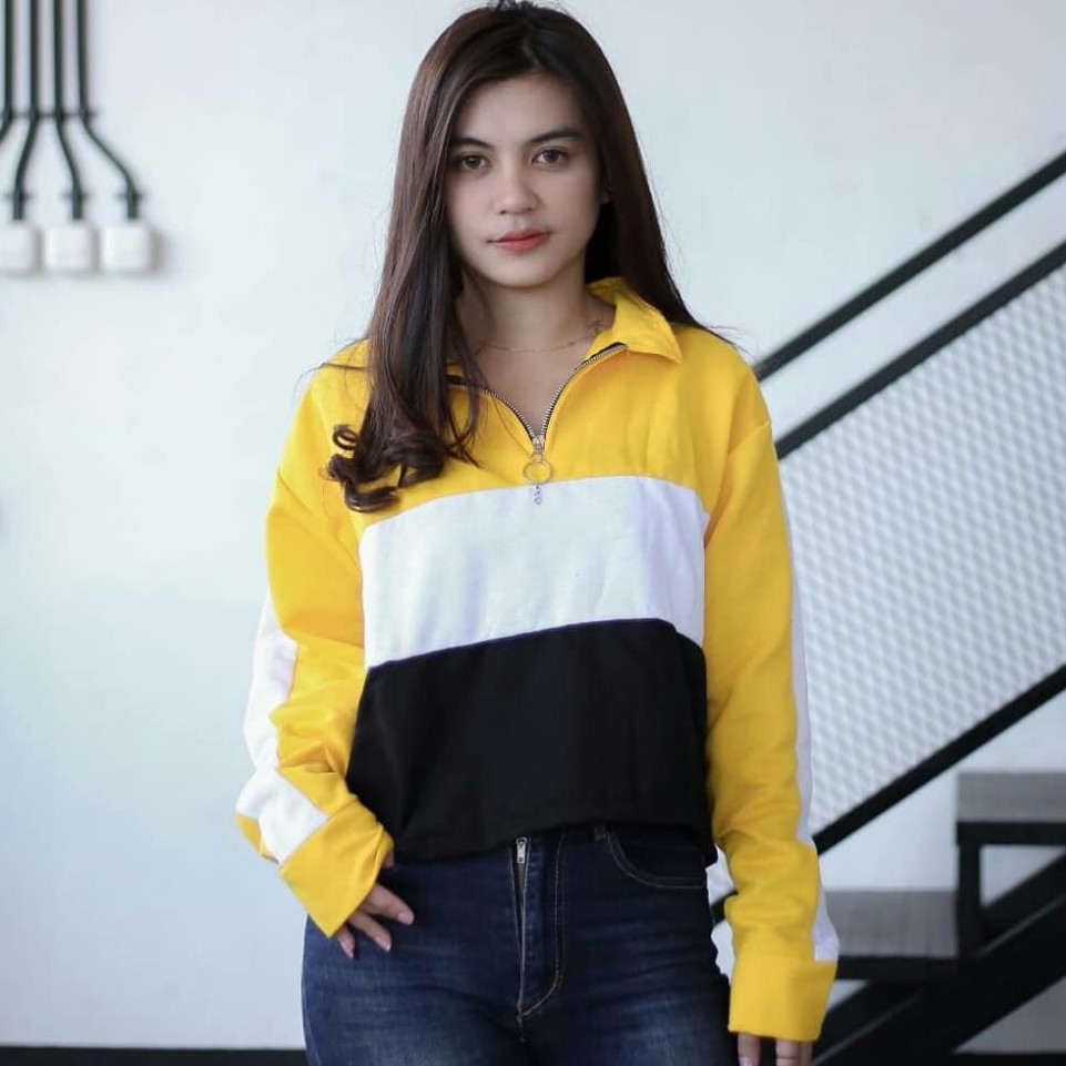 Kiko Crop Sweater - Jaket Sweater Wanita