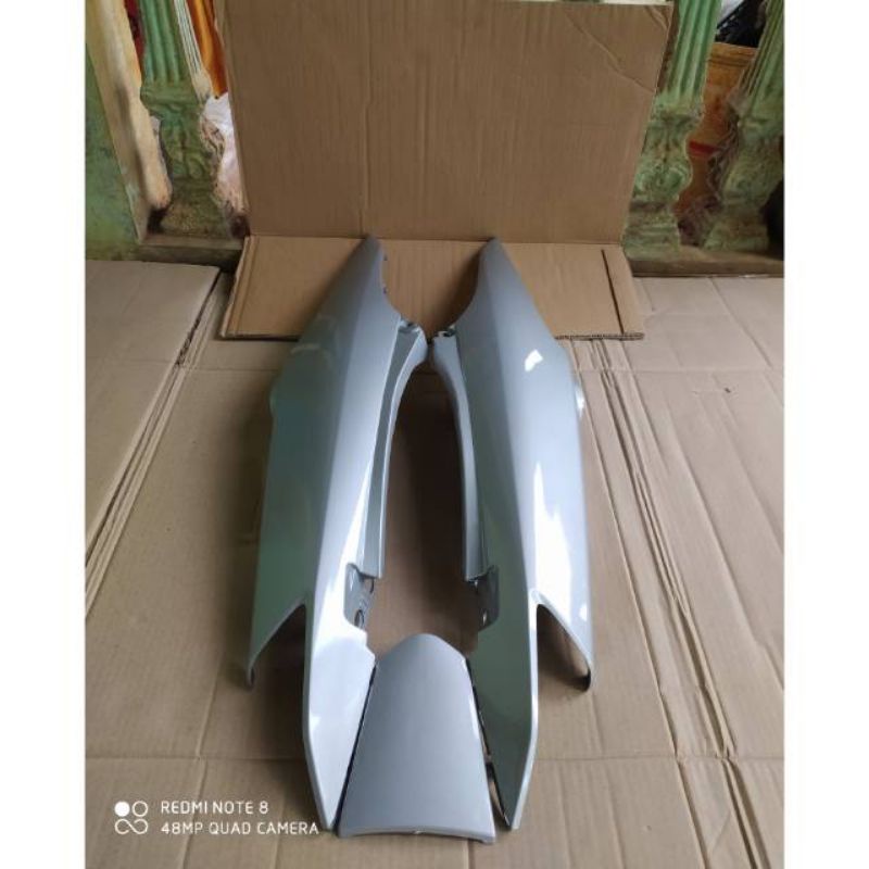 cover bodi samping Honda Supra fit new fit X warna silver
