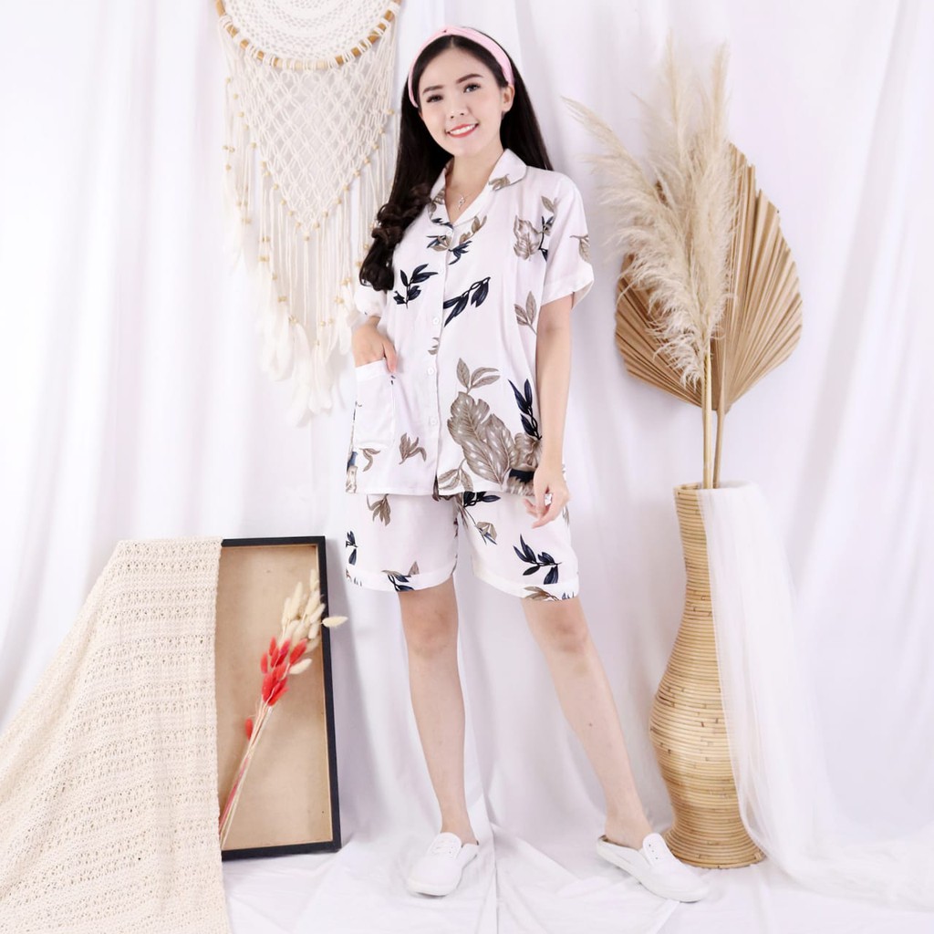 PIYAMA TIE DIE PENDEK SATU SET BAJU TIDUR WANITA WARNA WHITE BAHAN RAYON DINGIN TEBAL ORIGINAL MURAH