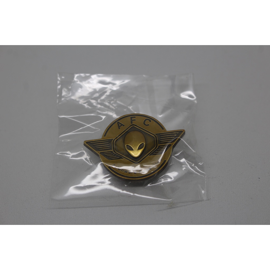 Pin Badge Alienware Fans Club Metal Material