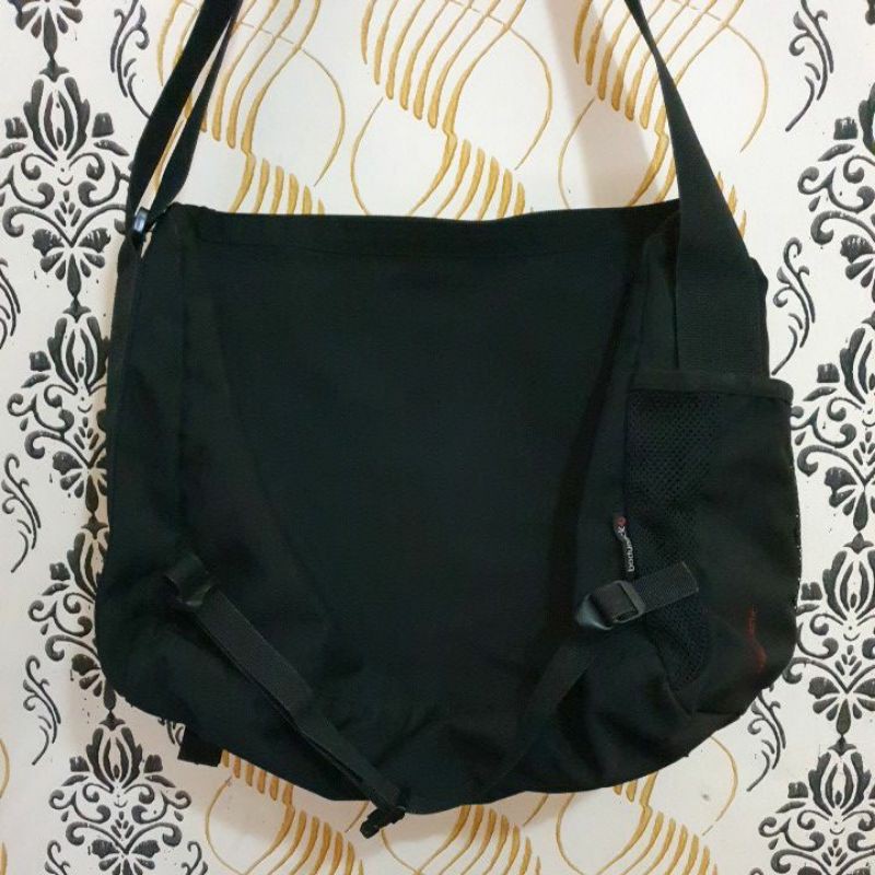 TAS SELEMPANG SLINGBAG BODYPAC K PRELOVED ORIGINAL