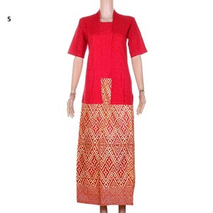 Setelan RNB Kebaya Embos Kutubaru + Rok Batik Ratu