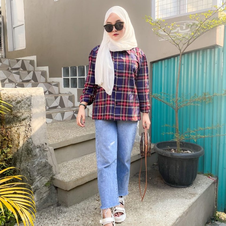KEMEJA TARTAN SHIRT OVERSIZE BY HAIZONA-CHAN NAVY