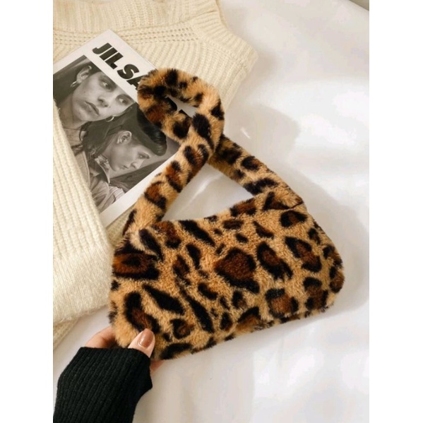 fluffy leopard print shoulder bag