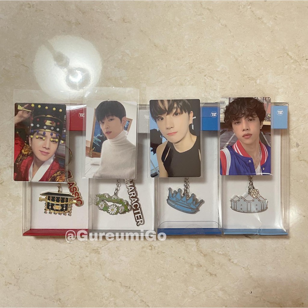 THE BOYZ Be Your Own King/BYOK MD: Keyring (Younghoon, Hyunjae, Juyeon, Sunwoo)