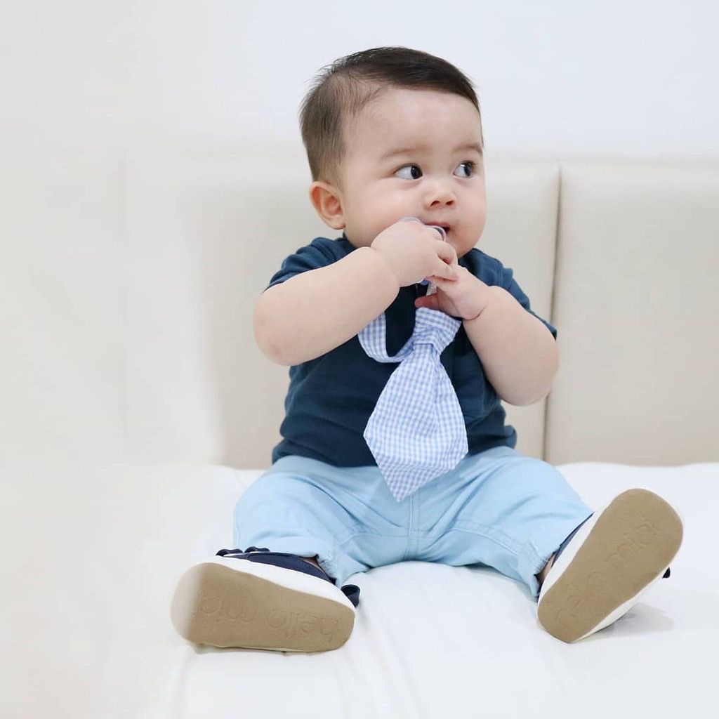 Royale Bebe Bowtie Pacifier Clip / Penjepit Empeng