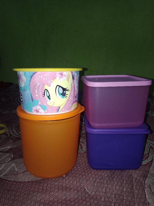 Medium Square Round (1 Pcs) Tupwr