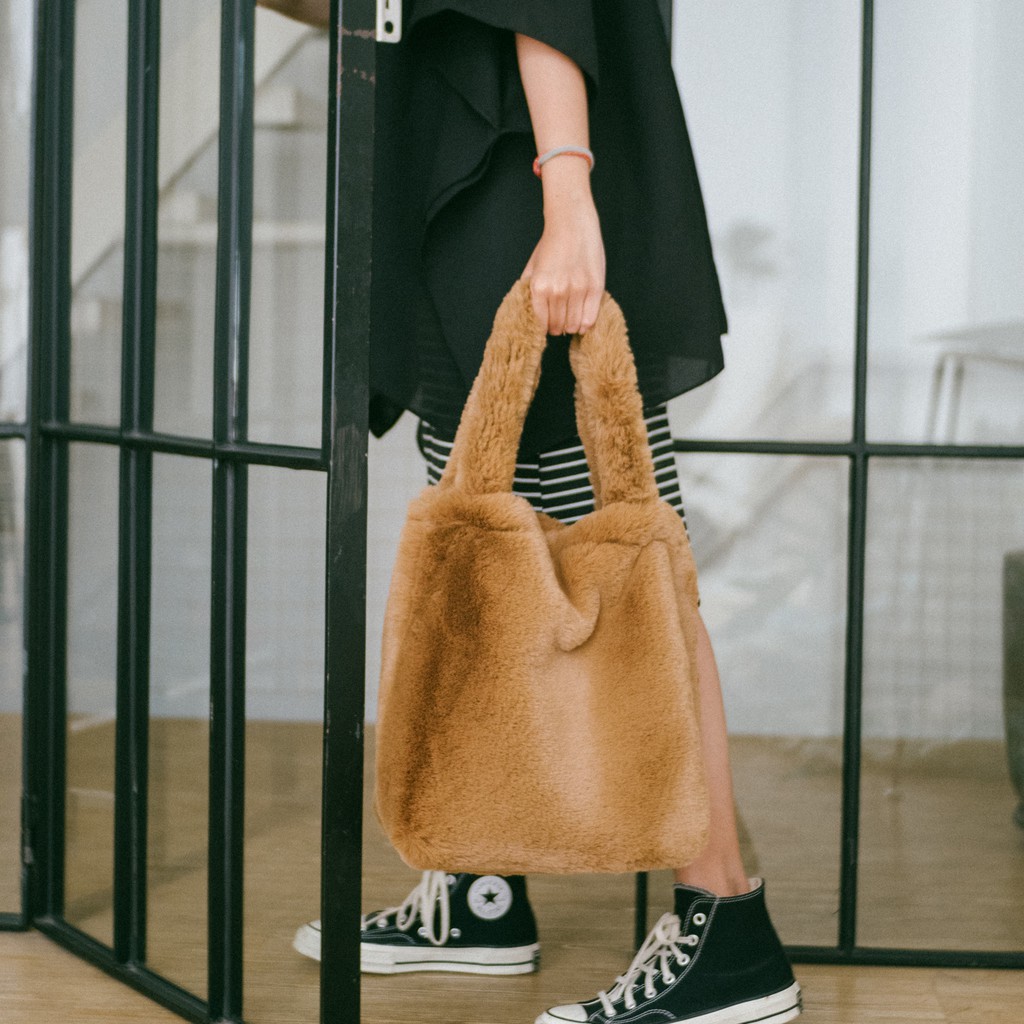 IGOTCHA Fury Bag - Tas Tote Bulu Beludru [B2]