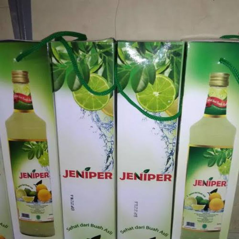 

Jenifer Minuman Jeruk Nipis Peras Asli Kuningan / Oleh oleh khas Kuningan