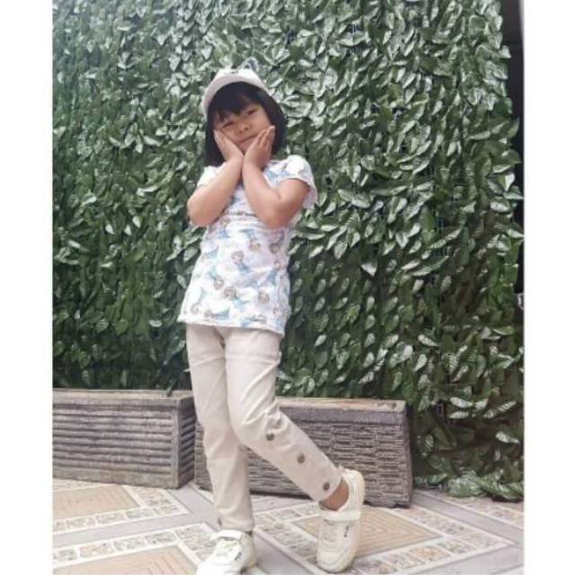 4 11th Celana CHINO Panjang Anak Perempuan OSHKOSH Size 4 11th Celana CHINO Panjang Anak Perempuan OSHKOSH Size