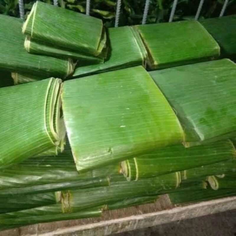 

Daun Pisang Segar Selipetan Murah