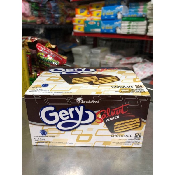 

GERY SALUUT WAFER 24pcs / snack jajanan cokelat murah