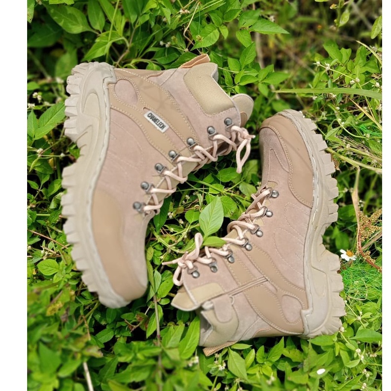 sepatu gunung adventure 7inci